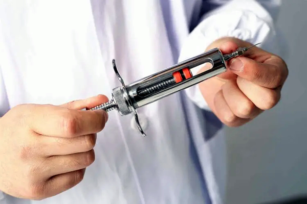 密合性正壓測試儀是試驗注射器符合標準的常見方法嗎？